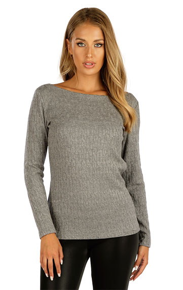 Women´s sweater.