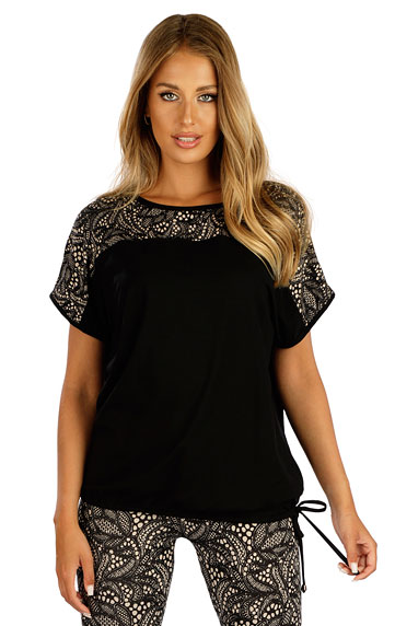 T-Shirts, tops, blouses > Women´s blouse with short sleeves. 7E071